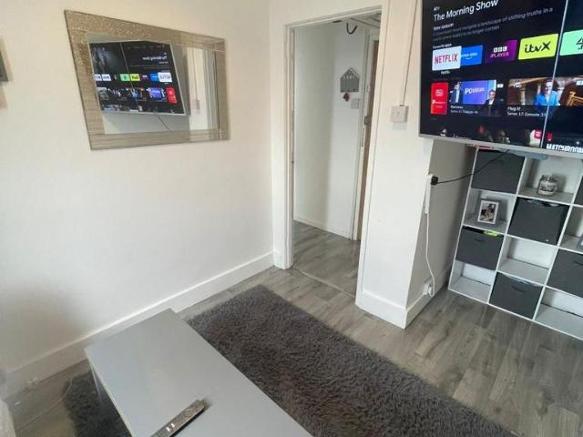 Flat for rent in Allhallows