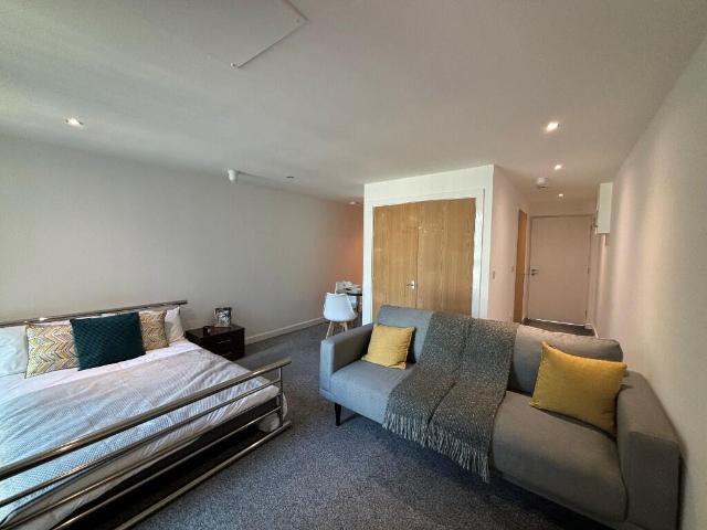 Flat for rent in City Centre, South Yorkshire