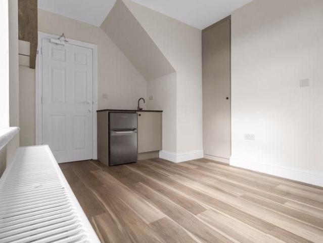 Studio for rent in Cat Hill, Isle Of Man