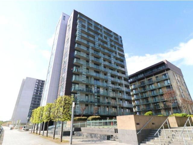 Flat for rent in Broomhill, Scotland