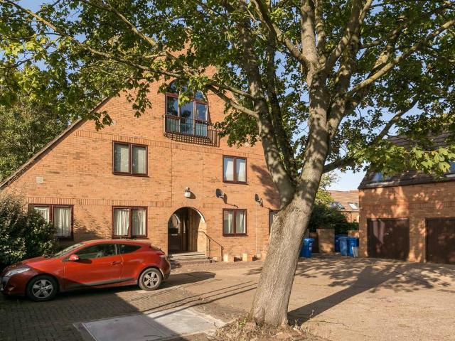 Flat for rent in Rotherhithe, Greater London