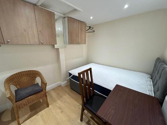 Studio for rent in Lane, Greater London