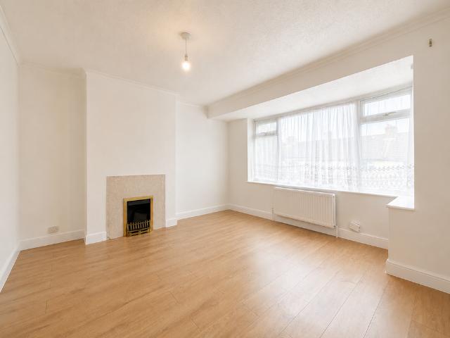 Studio for rent in Troy Town, Rochester