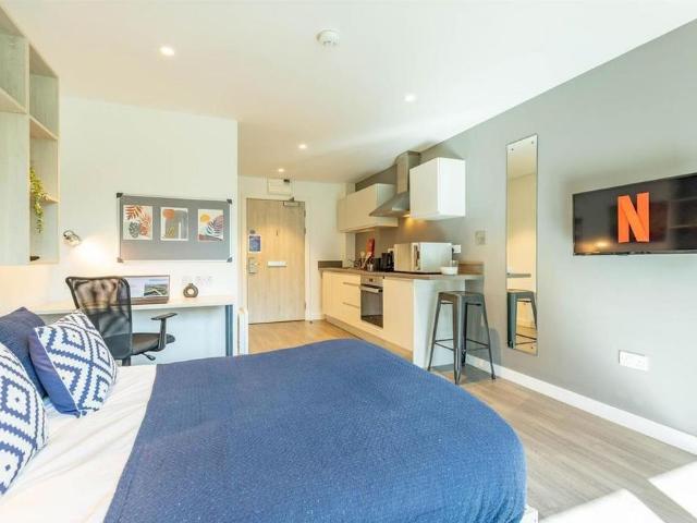 Studio for rent in Ferryhill, Ballindoch