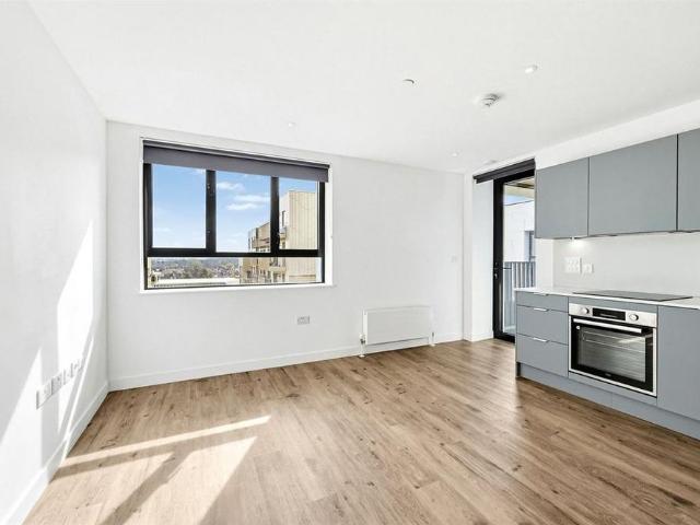 Studio for rent in London Borough of Newham, Greater London