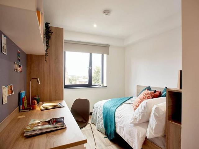 Studio for rent in Hillfields, West Midlands