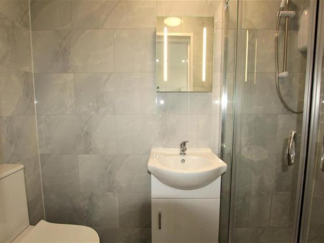 Studio for rent in Elmfield, Leicestershire