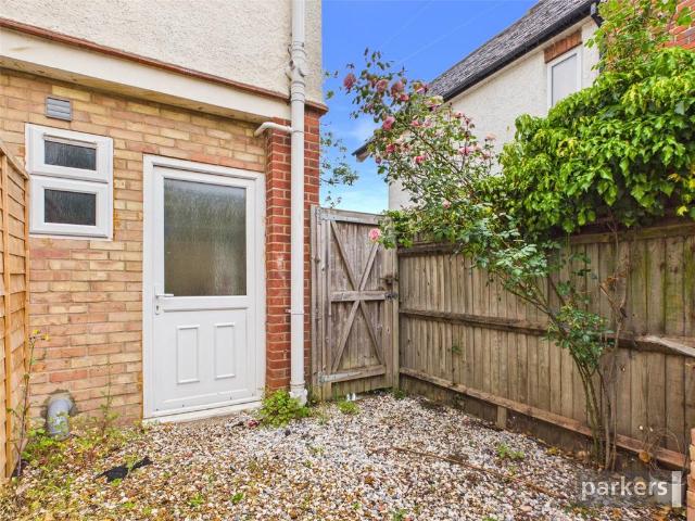 Flat for rent in Reading