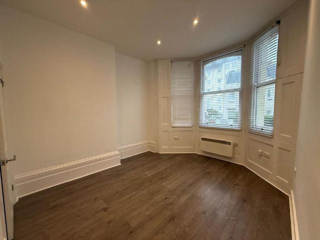 Studio for rent in Aldrington