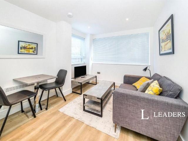 Studio for rent in Blackwell, Perryfields