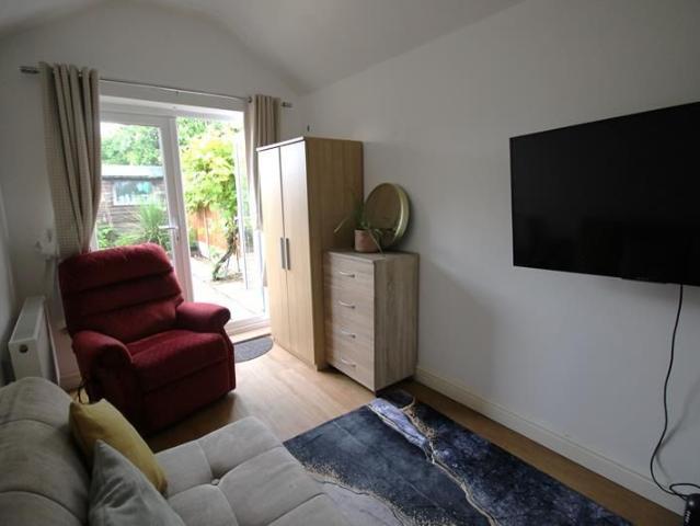 Studio for rent in Putnoe, Bedford