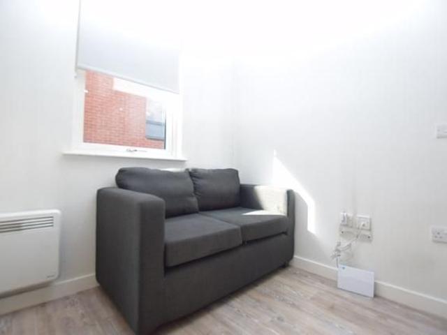 Studio for rent in City Centre, South Yorkshire