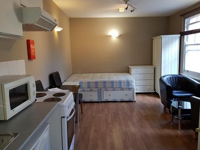 Studio for rent in Shepherd's Bush, Greater London