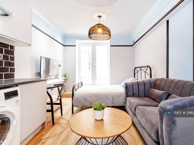 Flat for rent in Kensal Town, Bayswater