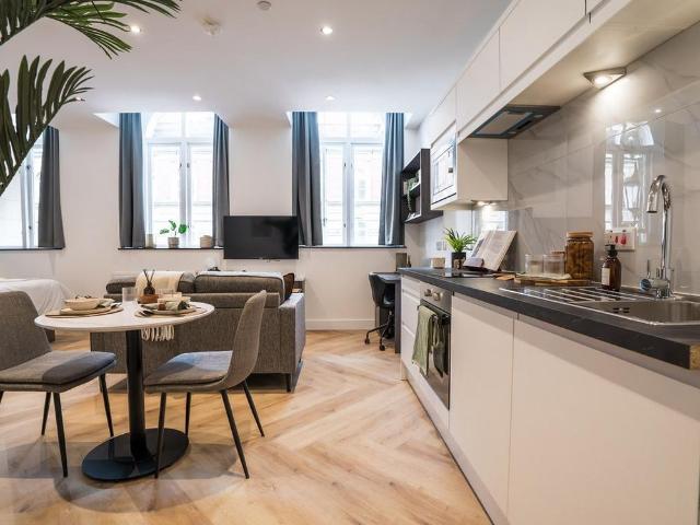 Studio for rent in Rockwell Green, Somerset