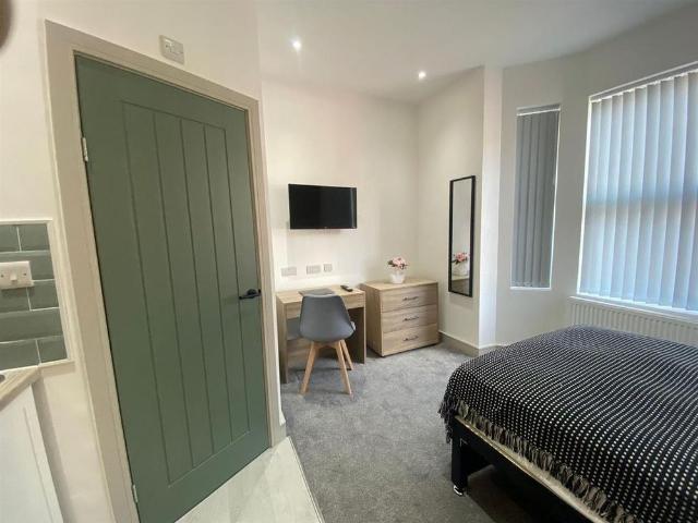 Studio for rent in Spon End, West Midlands