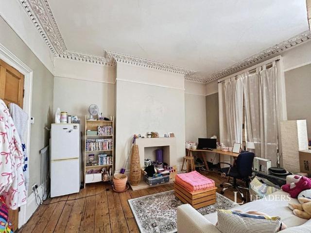 Studio for rent in Whaddon, Golden Valley