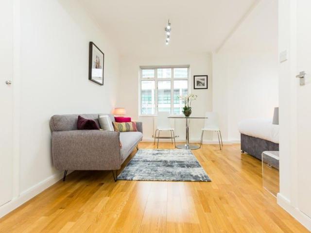 Studio for rent in London Borough of Camden, Greater London