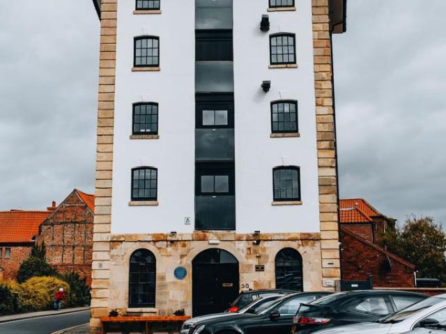 Flat for rent in Staniland, Boston