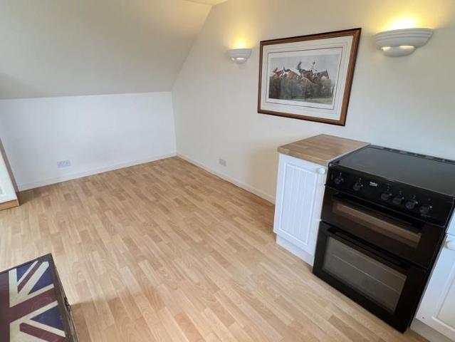 Studio for rent in Warminster, Wiltshire