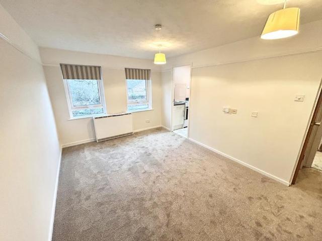 Studio for rent in Spring Vale, Hampshire