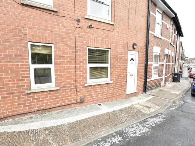 Flat for rent in Bell Farm, High Field