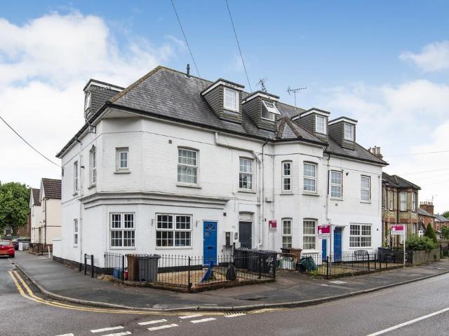 Flat for rent in Fishers Green, Shephall
