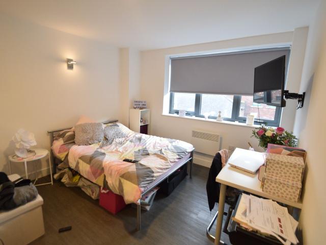 Studio for rent in City Centre, South Yorkshire