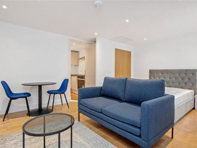Studio for rent in Angel, Greater London