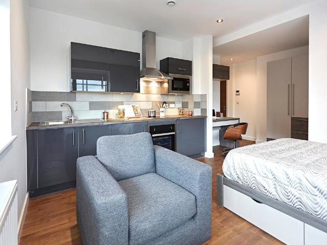 Flat for rent in Leylands, West Yorkshire