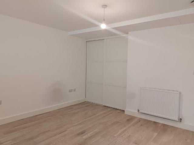 Studio for rent in London Borough of Ealing, Hanwell