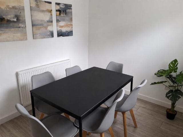 Studio for rent in Vinters Park, Midway