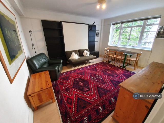 Flat for rent in Saint Pancras, Greater London