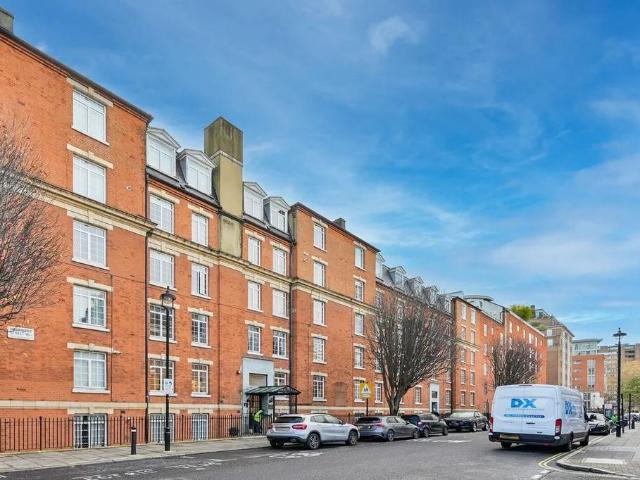 Flat for rent in Paddington, Isle Of Man