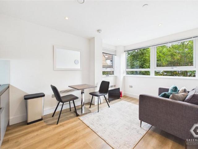 Studio for rent in Blackwell, Perryfields