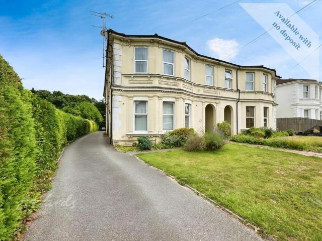 Flat for rent in St James, Sandown Park
