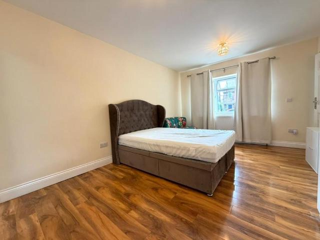 Flat for rent in Greater London
