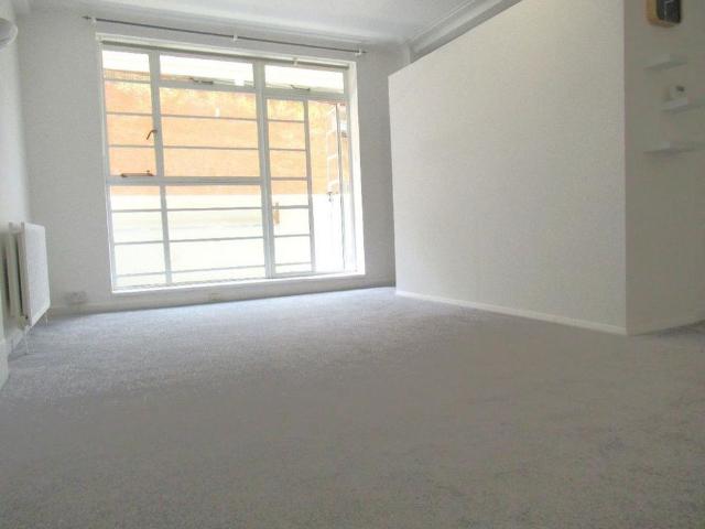 Studio for rent in Lichfield, Boley Park