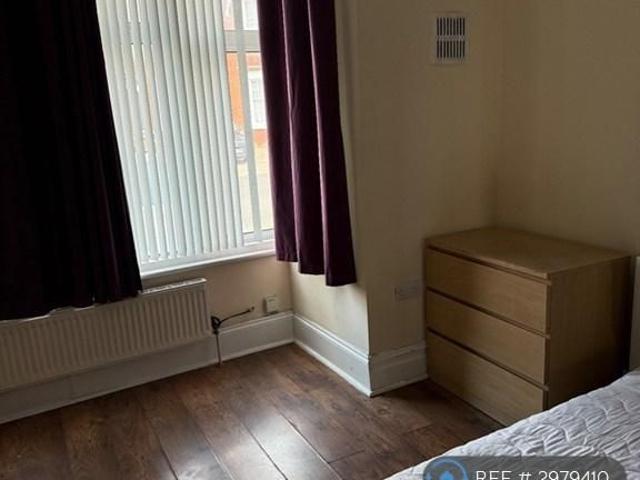 Studio for rent in Wealdstone, Greater London