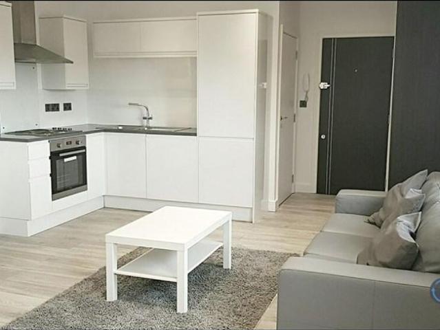 Studio for rent in Slough