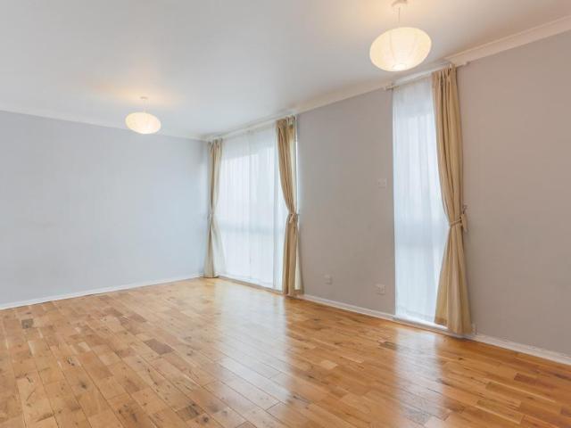 Flat for rent in Beckenham, Isle Of Man