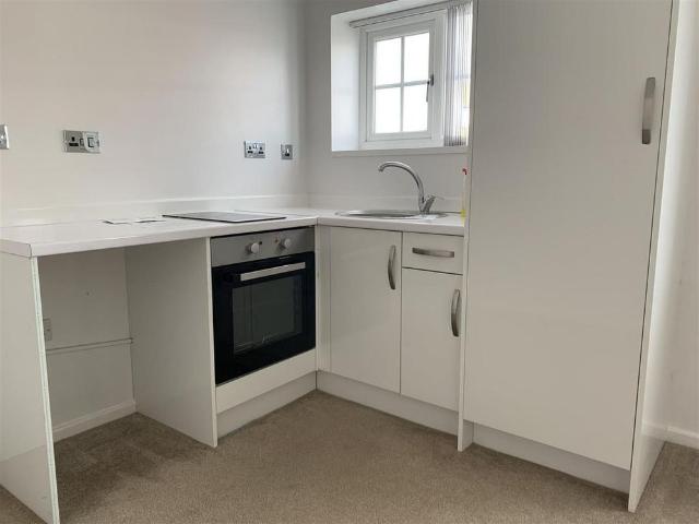 Studio for rent in West Midlands