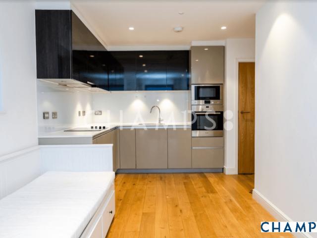Flat for rent in Canning Town, Greater London