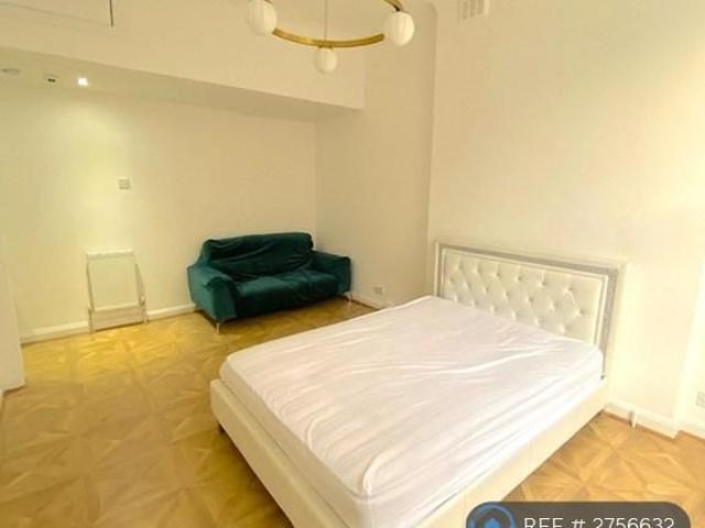 Studio for rent in North Kensington, Isle Of Man