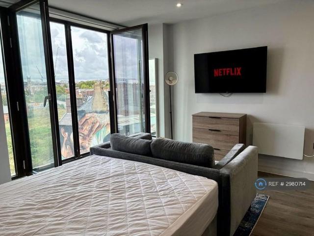 Studio for rent in Ropewalks, Calderstones