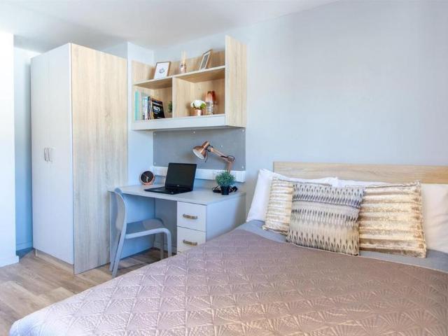 Studio for rent in Watergate, Devon