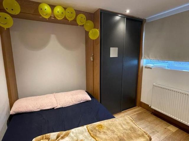 Studio for rent in London Borough of Croydon, Greater London