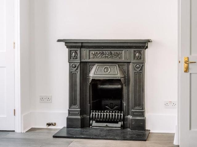 Studio for rent in Seven Dials, Bloomsbury