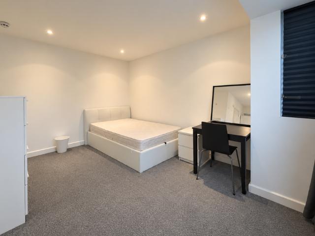Studio for rent in Dudden Hill, Greater London