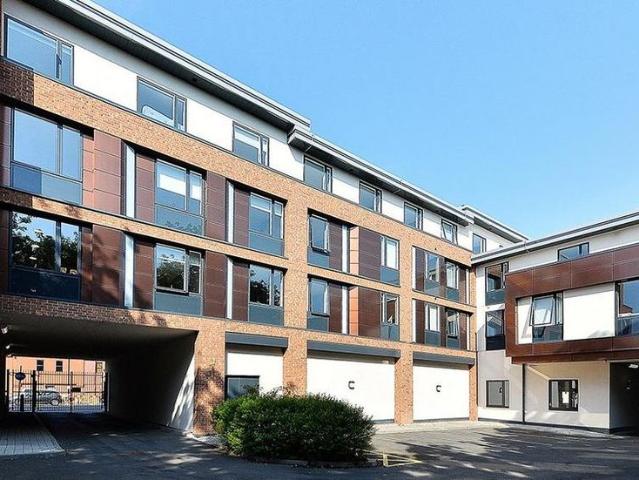 Studio for rent in Selly Oak, Isle Of Man